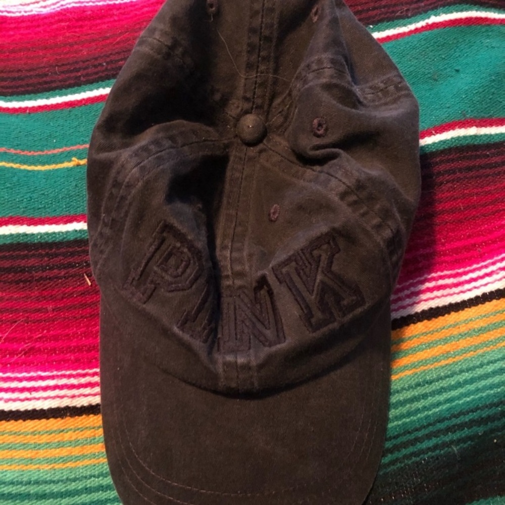 3 HATS FOR THE PRICE OF 1